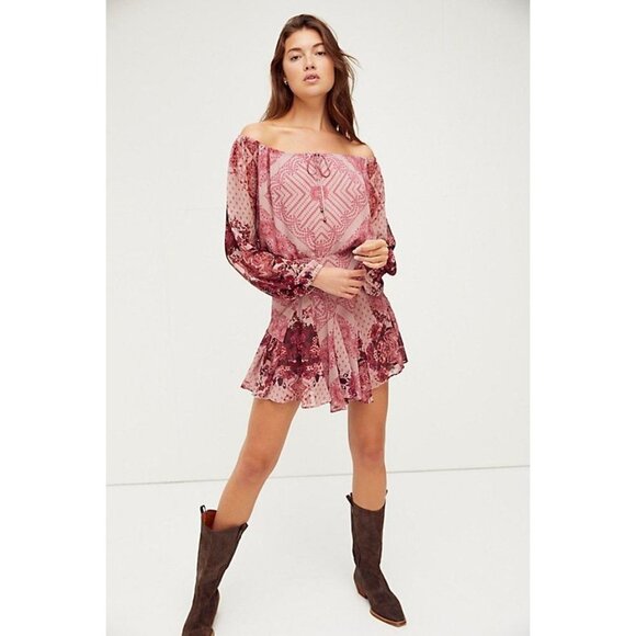 Free People Dresses & Skirts - Free People Pink Puff Sleeve Billowy Open Back Mini Dress Women's Size Medium M